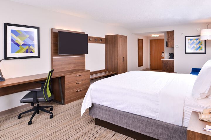 Room 36 of 67