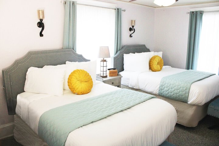 Room 8 of 37