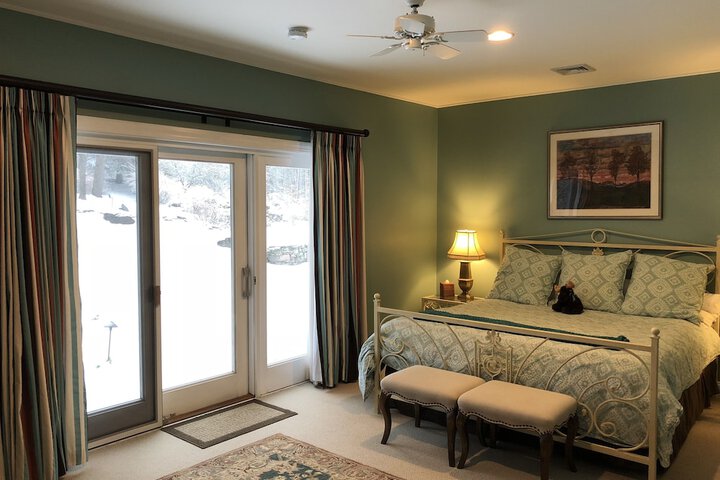 Stone Hill Inn
