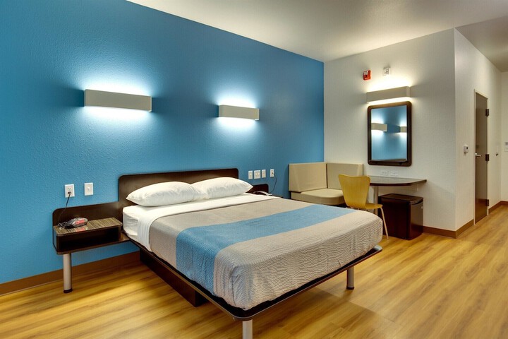 Motel 6 Poplar Bluff MO