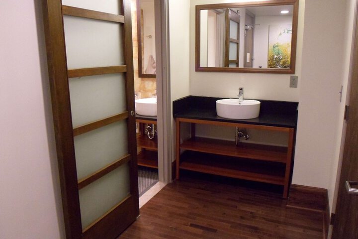 The Tudor Arms Hotel Cleveland - a DoubleTree by Hilton