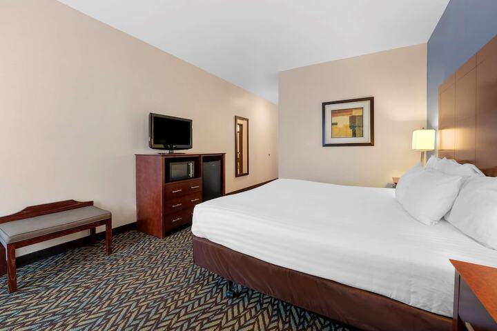 Best Western Plus Covered Bridge Inn
