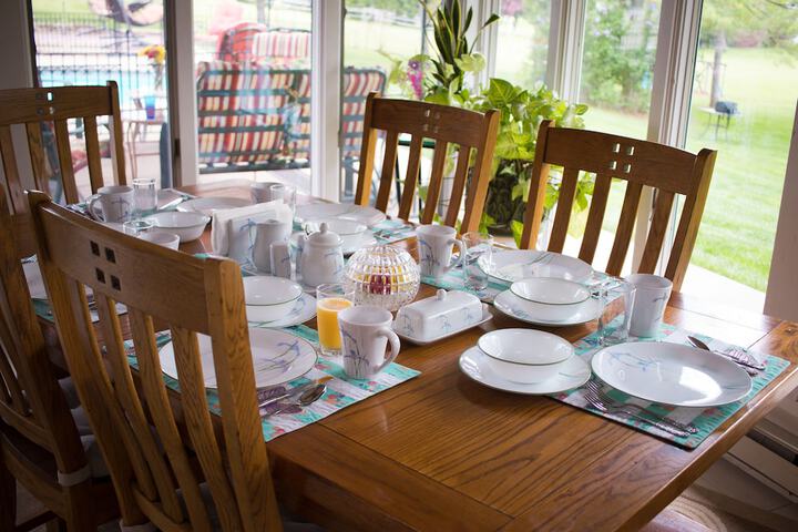 Breakfast/Coffee Service 29 of 32
