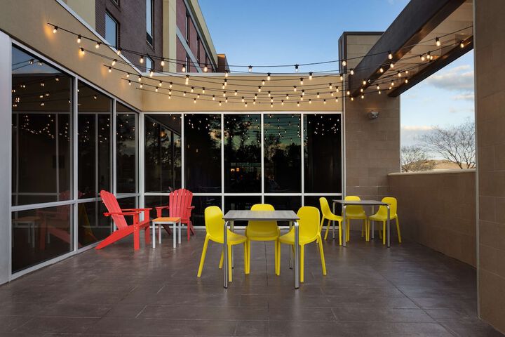 Terrace/Patio 38 of 39