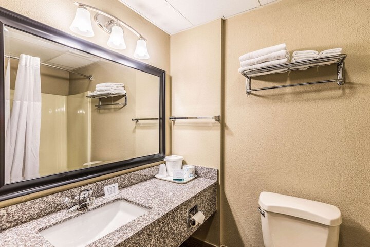 Quality Inn West Plains