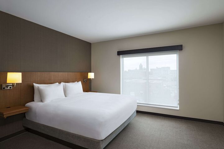 Hyatt Place Greensboro / Downtown