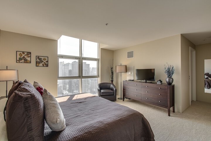 Room 53 of 107