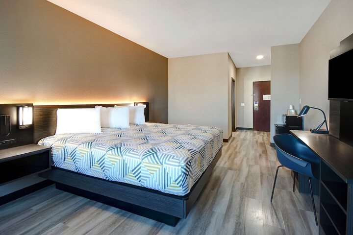 Motel 6 Fort Worth TX – I-35 & I-20