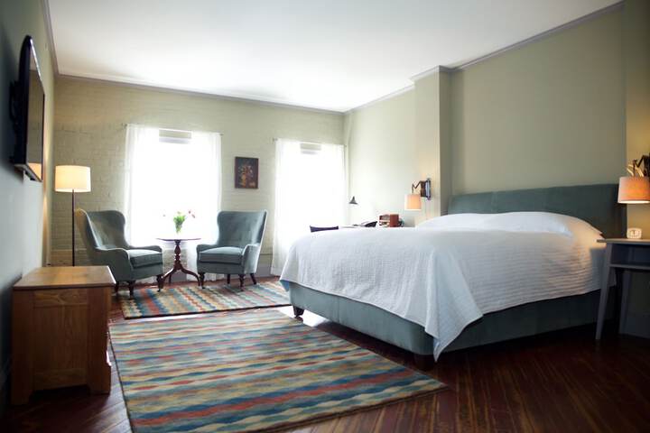 Room 47 of 78