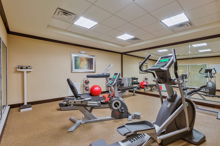 Holiday Inn Express & Suites Alpine Southeast by IHG