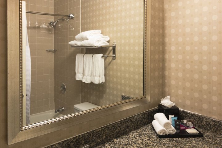 Concord Plaza Hotel