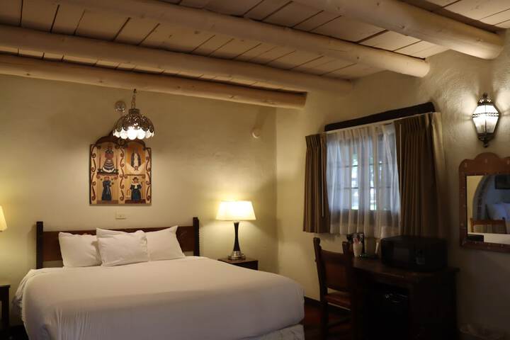 Sagebrush Inn & Suites