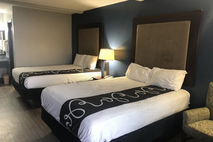 Room 9 of 47