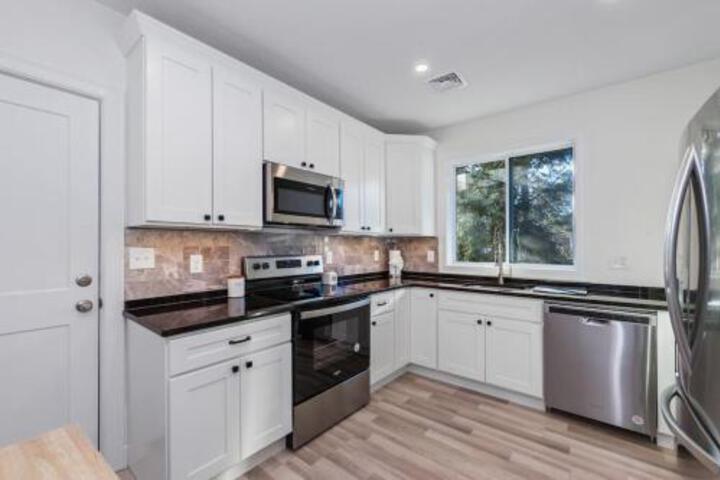 Private Luxury Framingham Condo Near Boston