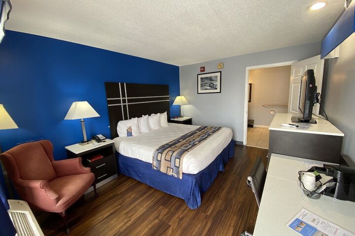 Baymont by Wyndham Albany at Albany Mall