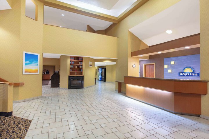 Hotel Interior 7 of 29