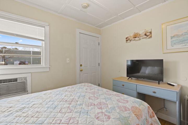 Room 12 of 38