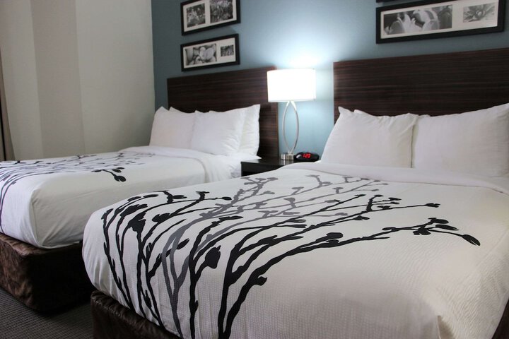 Room 13 of 26