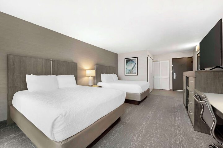 Best Western Plus Agate Beach Inn