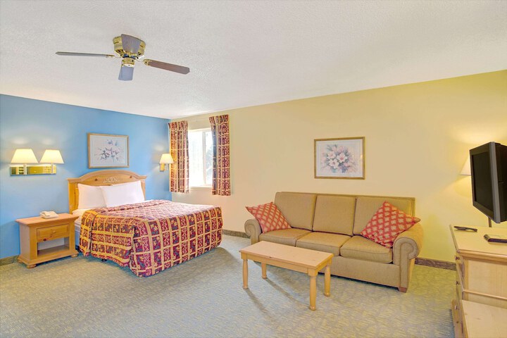 Room 25 of 27