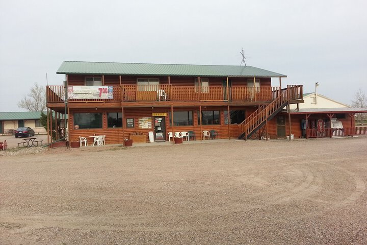 Badlands Hotel and Campground