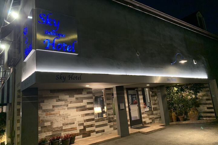 Hotel 4 of 66