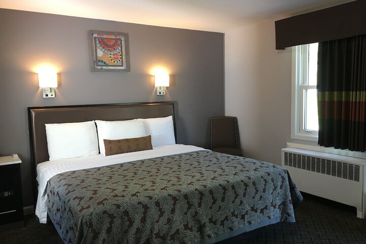 Room 14 of 15
