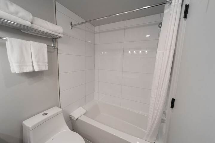 Room 17 of 39