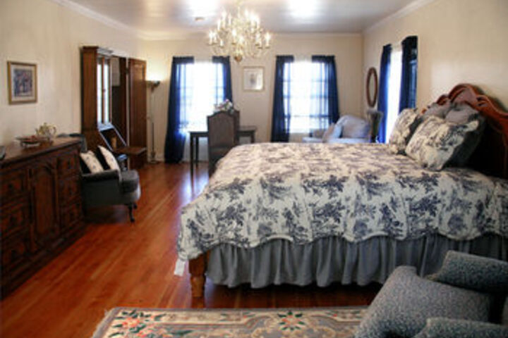 R. R. Thompson House