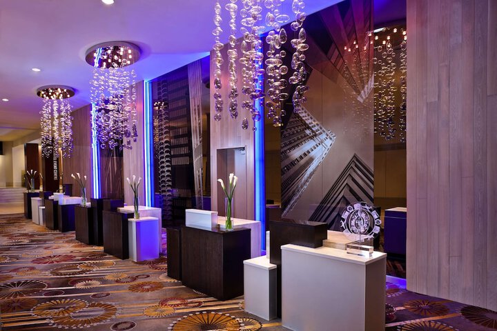 Hotel Interior 8 of 98