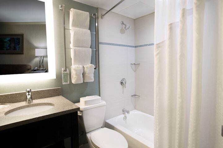 Holiday Inn Columbus Dwtn-Capitol Square by IHG