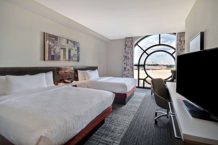 Room 34 of 50