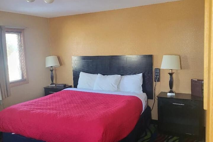 Room 7 of 19