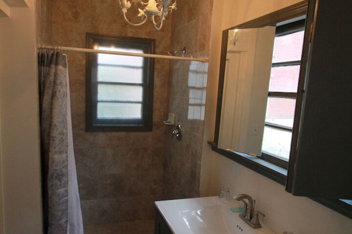 Room 103 of 170