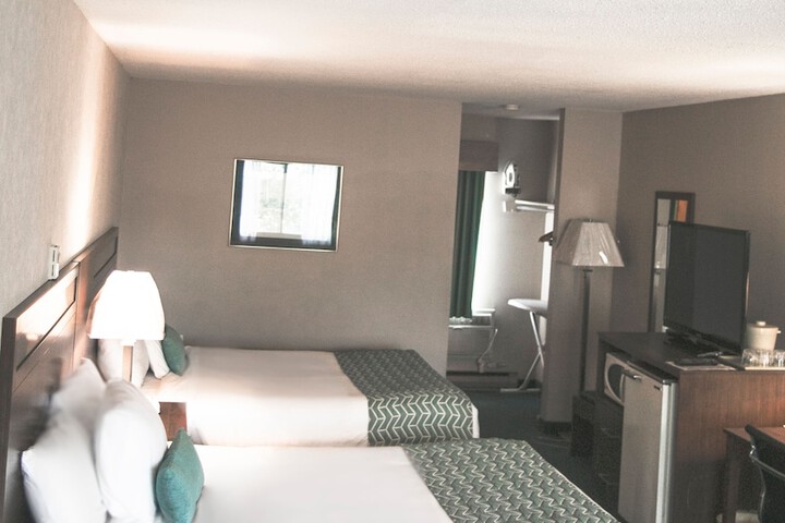 Ramada by Wyndham Quesnel