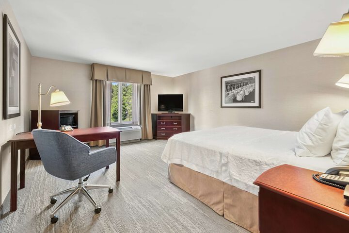 Room 15 of 32