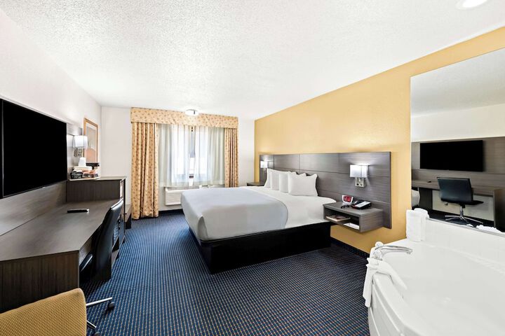 Room 51 of 61