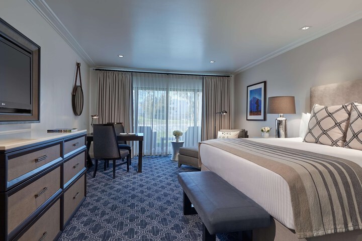 Room 60 of 149