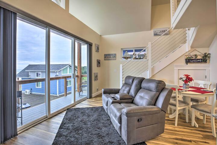 Peaceful Winter Retreat: Oregon Coastline Beach!