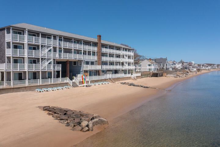 Hotel 2 of 35