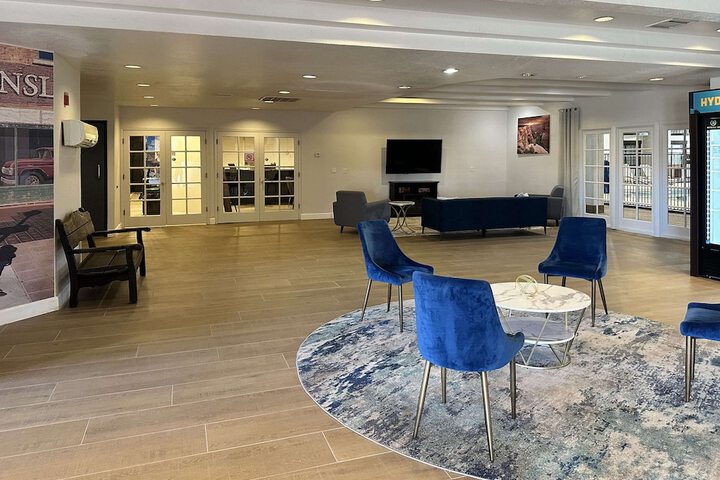 Hotel Interior 17 of 45