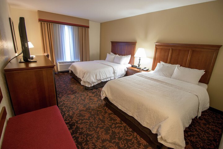 Room 13 of 25