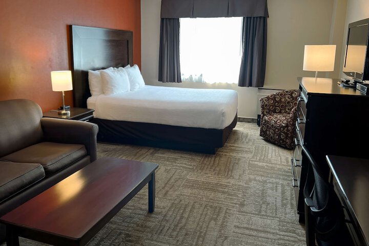 Room 42 of 60