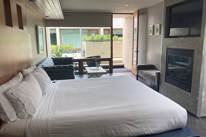 14 West Hotel