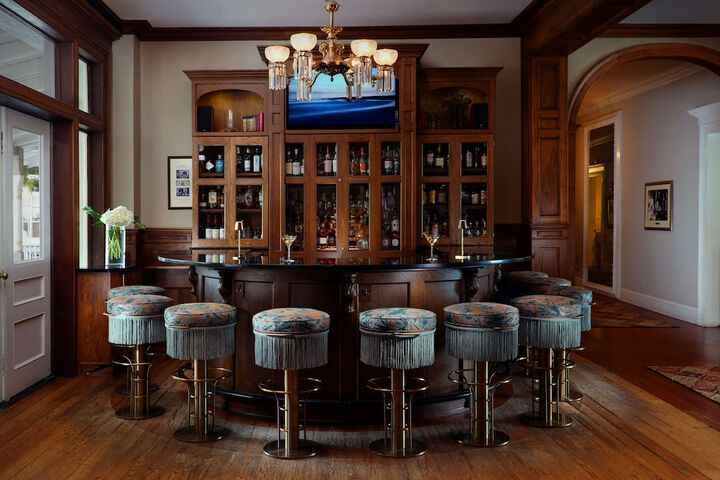 Lounge 181 of 222