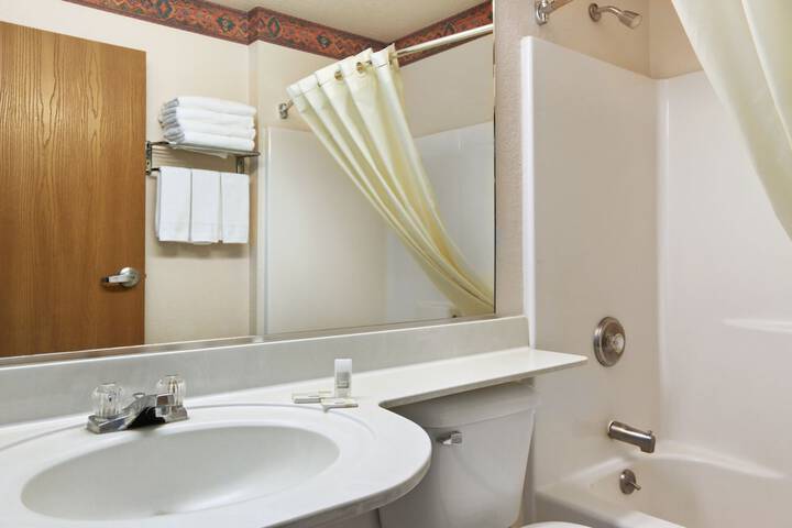 Room 7 of 25