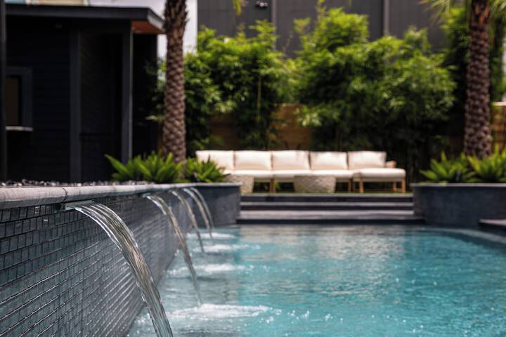 Pool 4 of 36