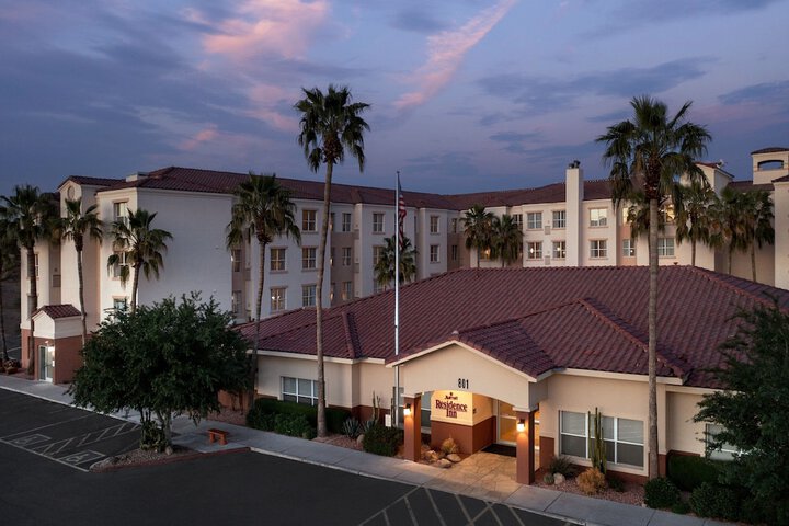 Hotel 2 of 53
