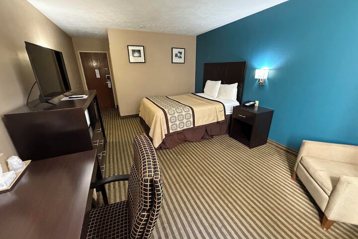 Room 28 of 48