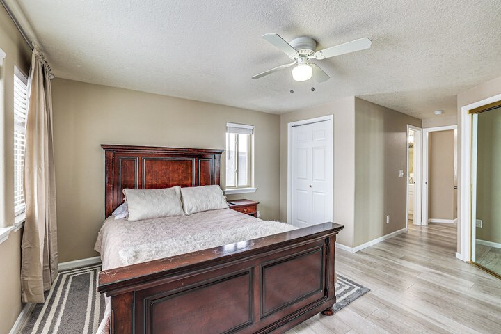 5 Mi to Ski Resort: Mtn-view Townhome in Dillon